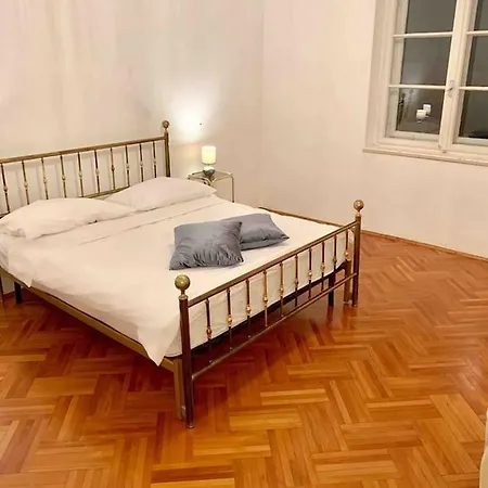 Apartment Center *